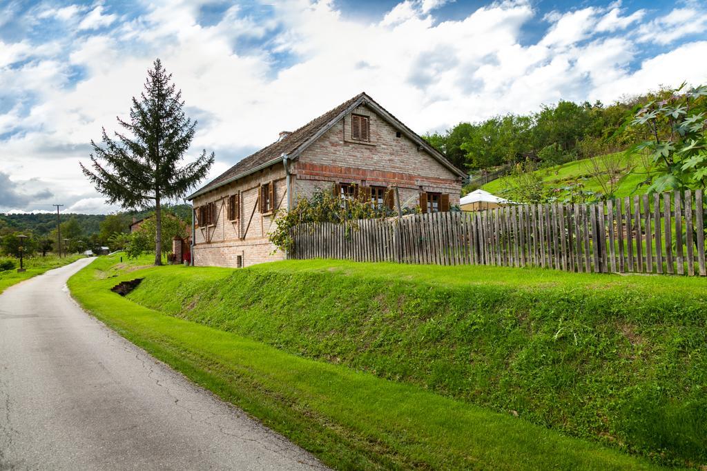 Maison d'hôtes Country House "Stricev Grunt" Stara Kapela Extérieur photo